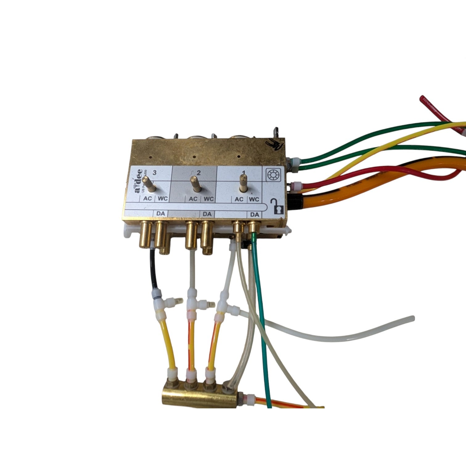 A-dec Performer Brass Block 38.1817.00, 3-Valve with Hold-Back Air Manifold